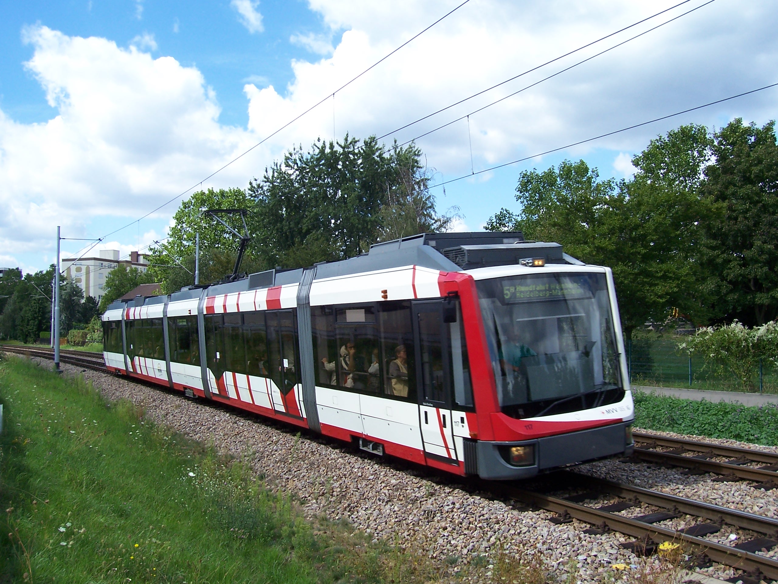 OEG_Variobahn_117_in_Viernheim_100_1085