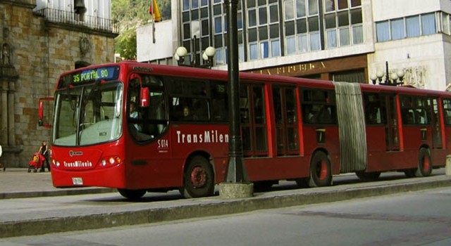 Transmilenio-bus-sq-01
