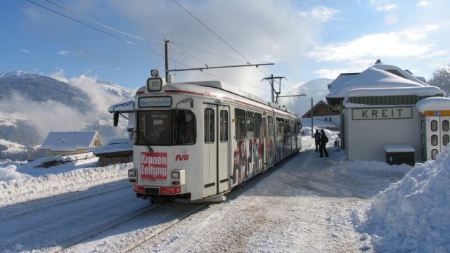 Innsbruck+Stubaitalbahn_in_snow