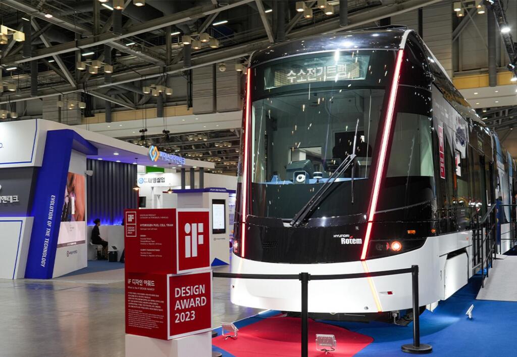 Hyundai tram