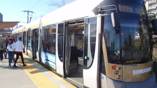The Olympic Line tram operated on a dedicated R-o-W and can be considered LRT.